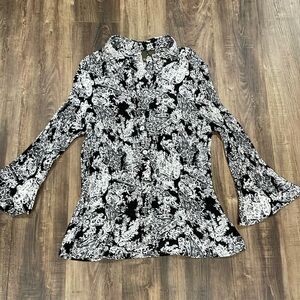 SERENADE NEW YORK | Size Large | Crinkly Buttonup Abologne Shell Opal Style